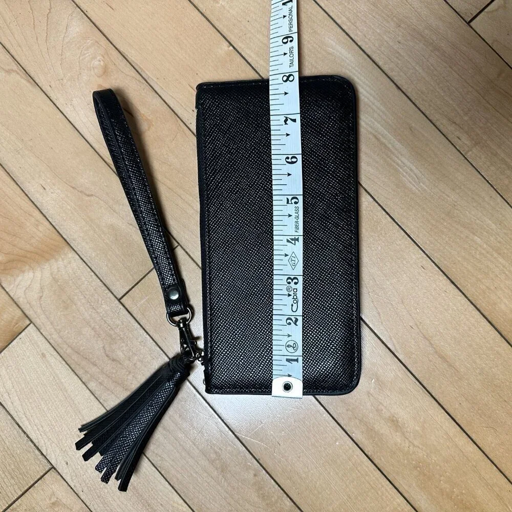NWOT Pebbled Black Leather Wallet Clutch Wristlet with Tassel and zipper detail